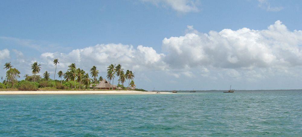 Kinasi Lodge Utende Luaran gambar